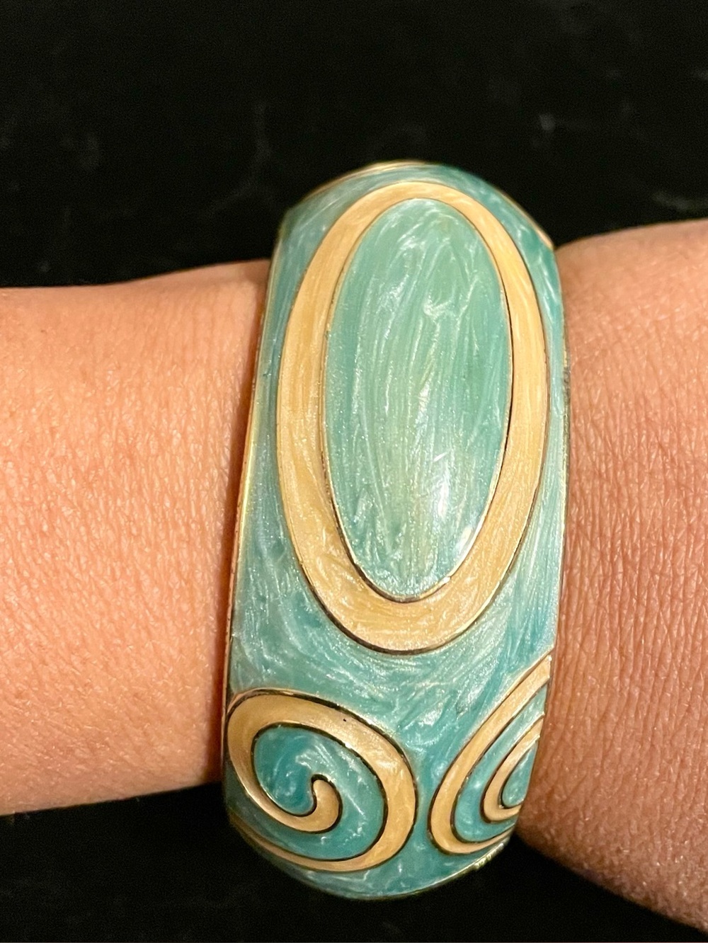 Gold Tone Beige and Mint Green Bangle Bracelet
